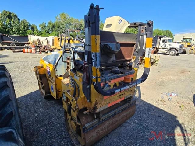 Image of Sakai SW320-1 equipment image 3