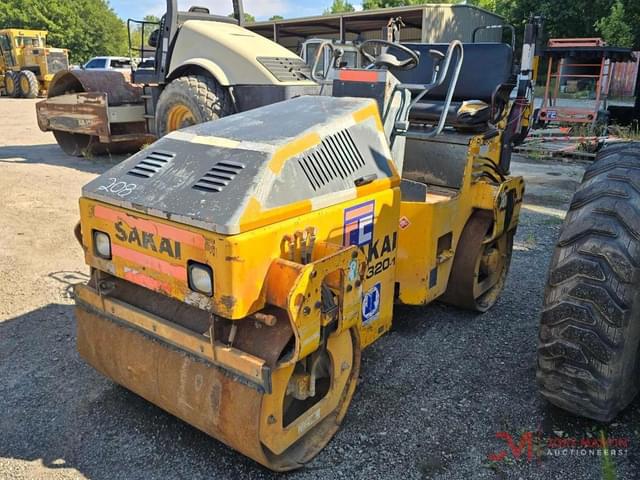 Image of Sakai SW320-1 equipment image 4