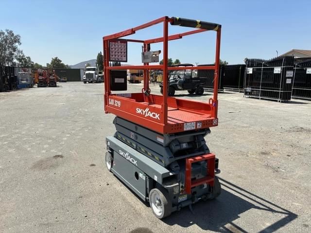 Image of Sky Jack SJIII3219 equipment image 3