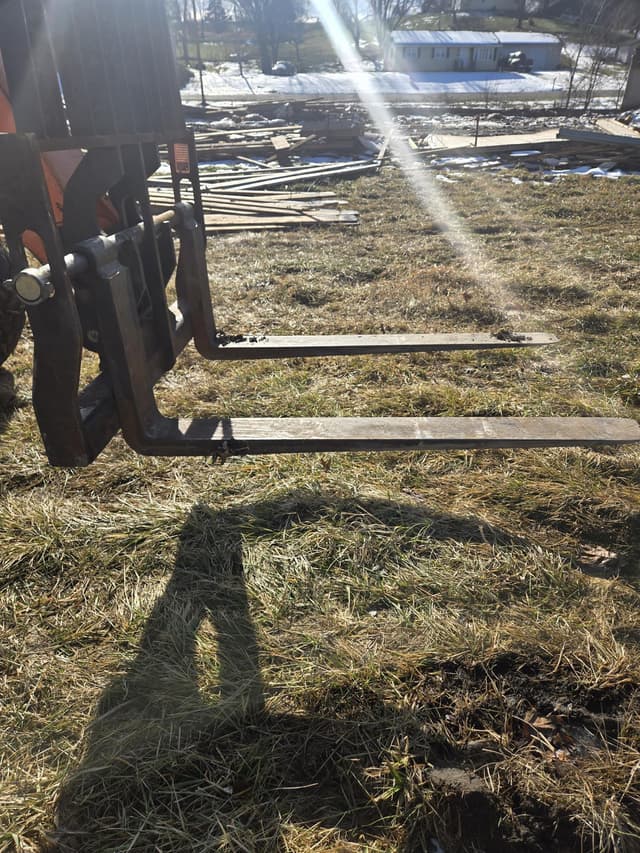 Image of Skytrak 6042 equipment image 3