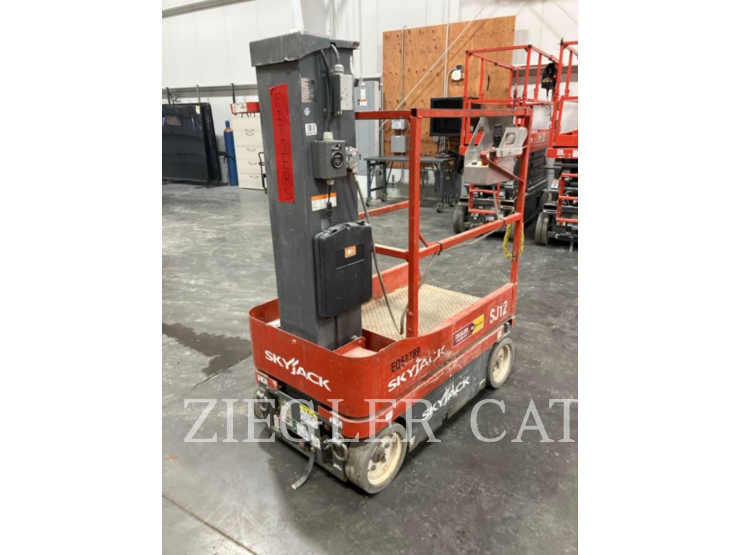 2012 Sky Jack SJ12 Equipment Image0