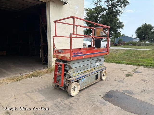 Image of Sky Jack SJ3226 equipment image 4
