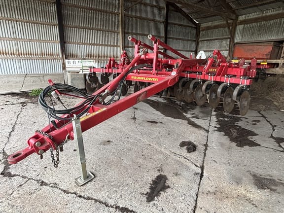 2012 Sunflower 4511-11 Equipment Image0
