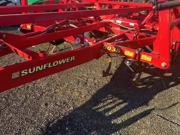 Image of Sunflower 5035 equipment image 2