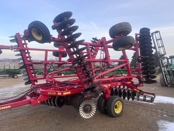 2012 Sunflower 6630 Equipment Image0