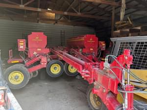 2012 Sunflower 9421 Image