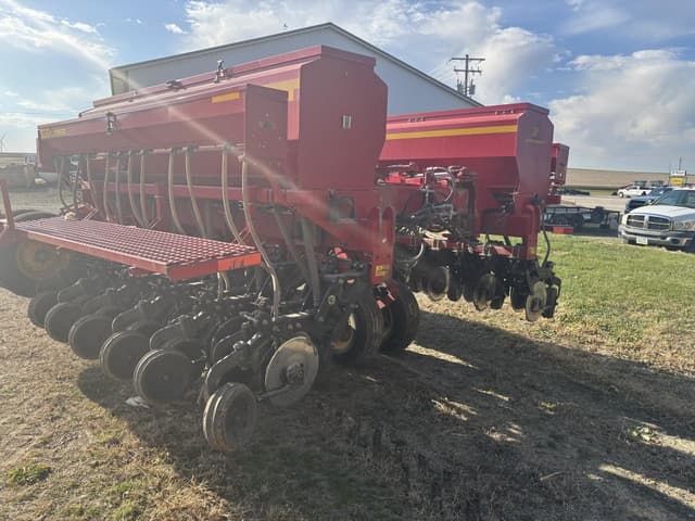 Image of Sunflower 9421 equipment image 1