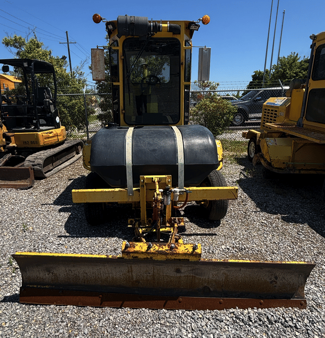 Image of Superior Broom DT80J equipment image 1