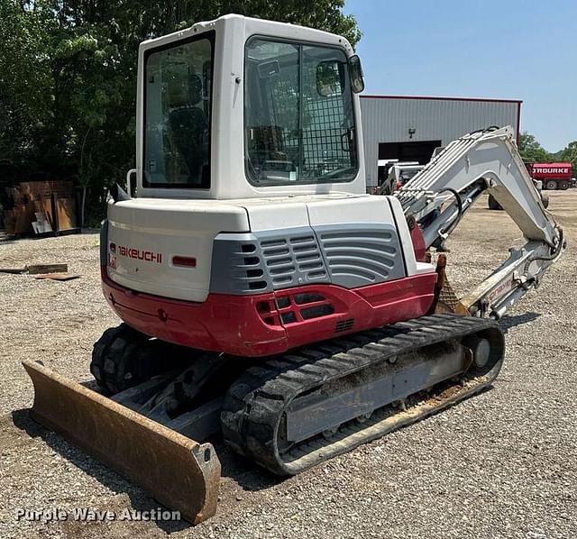 Image of Takeuchi TB250 equipment image 4