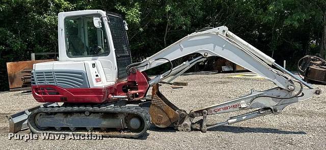 Image of Takeuchi TB250 equipment image 3
