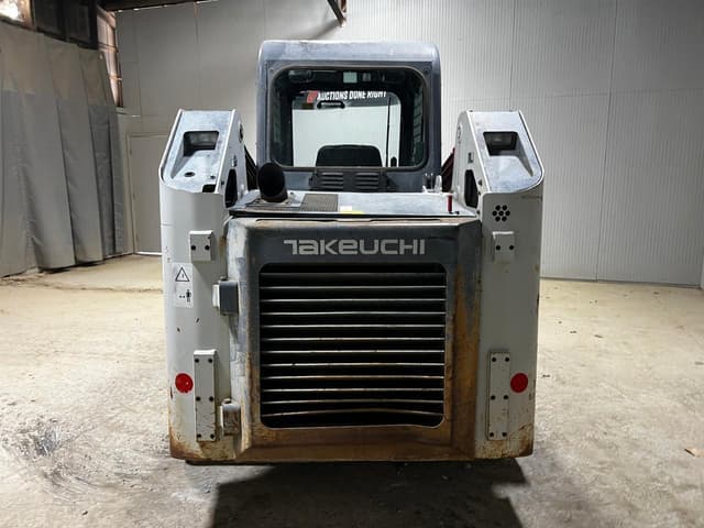 Image of Takeuchi TL10 equipment image 3