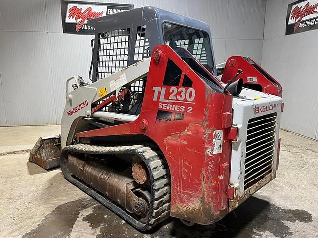 Image of Takeuchi TL230 equipment image 2