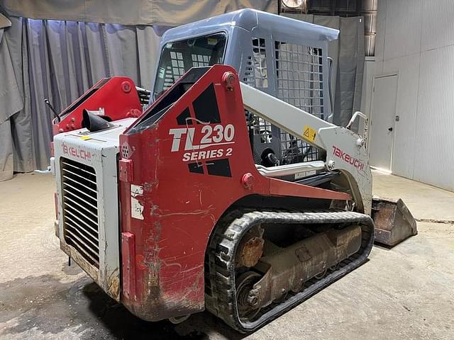 Image of Takeuchi TL230 equipment image 4