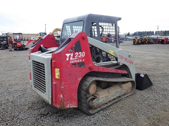 Image of Takeuchi TL230 equipment image 4