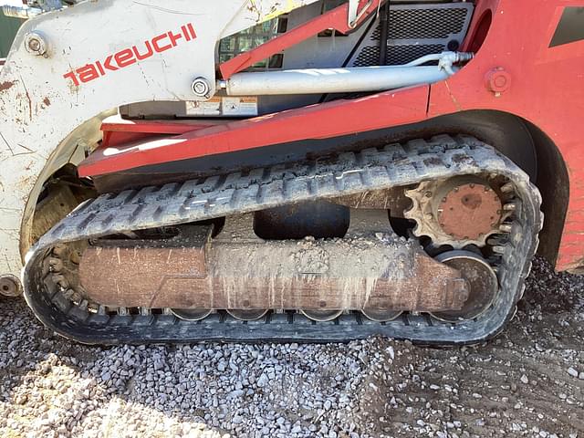 Image of Takeuchi TL240  equipment image 1