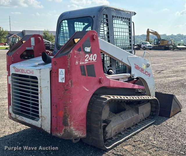 Image of Takeuchi TL240  equipment image 4