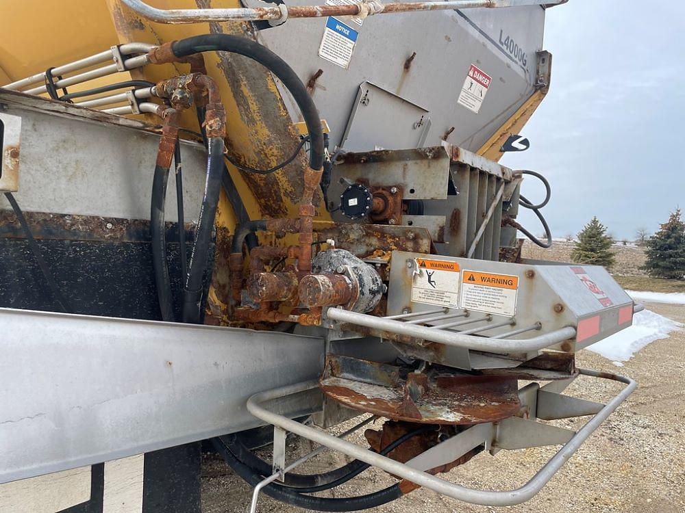 Main image Terra-Gator TG8300 28