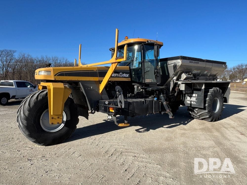 2012 Terra-Gator TG7300 Equipment Image0