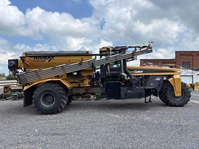 Image of Terra-Gator TG8300 equipment image 1