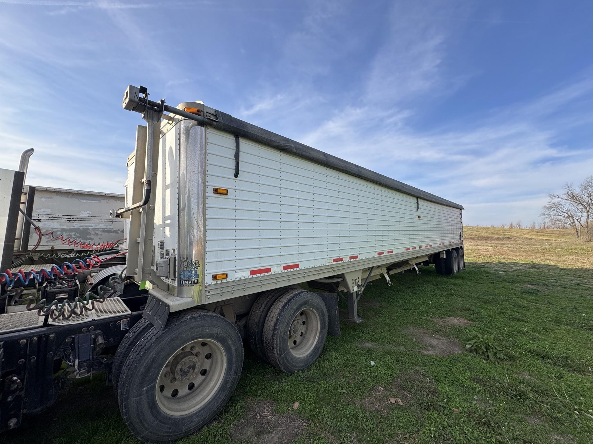 2012 Timpte Super Hopper Equipment Image0