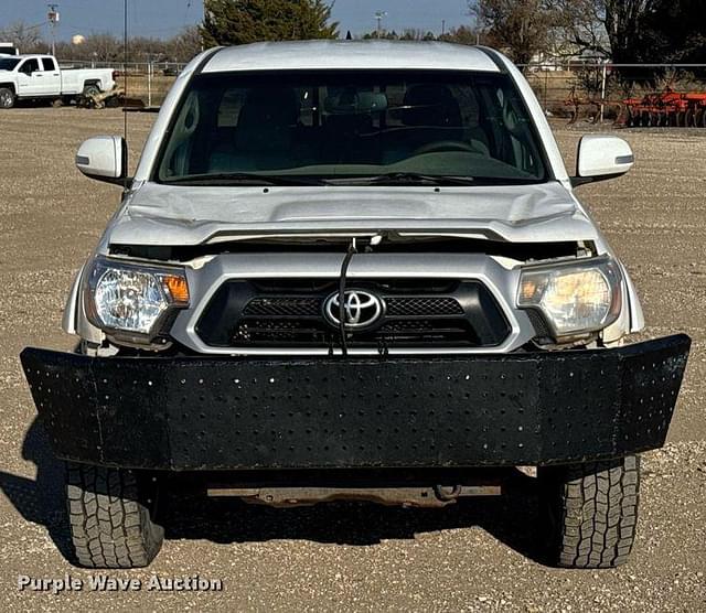 Image of Toyota Tacoma equipment image 1