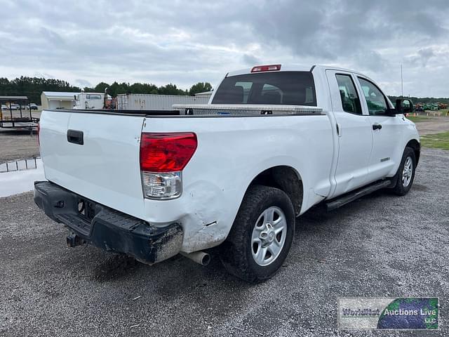 Image of Toyota Tundra equipment image 4