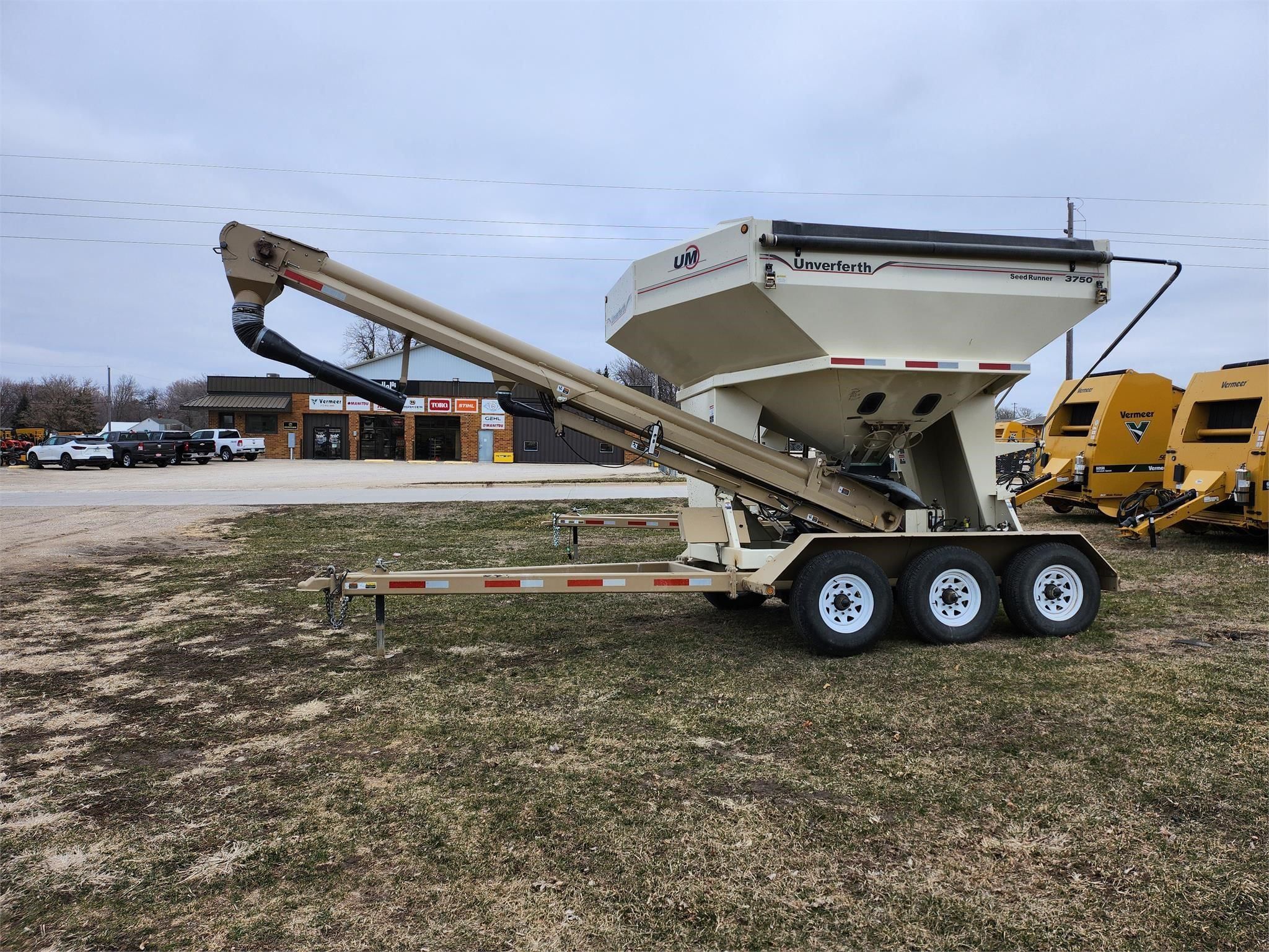 Main image Unverferth 3750