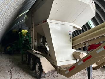 Main image Unverferth 3750