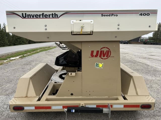Image of Unverferth Seed Pro 400 equipment image 3