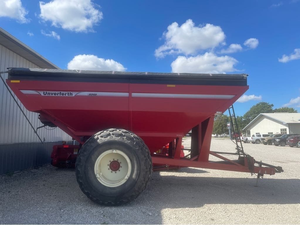 Main image Unverferth 9250