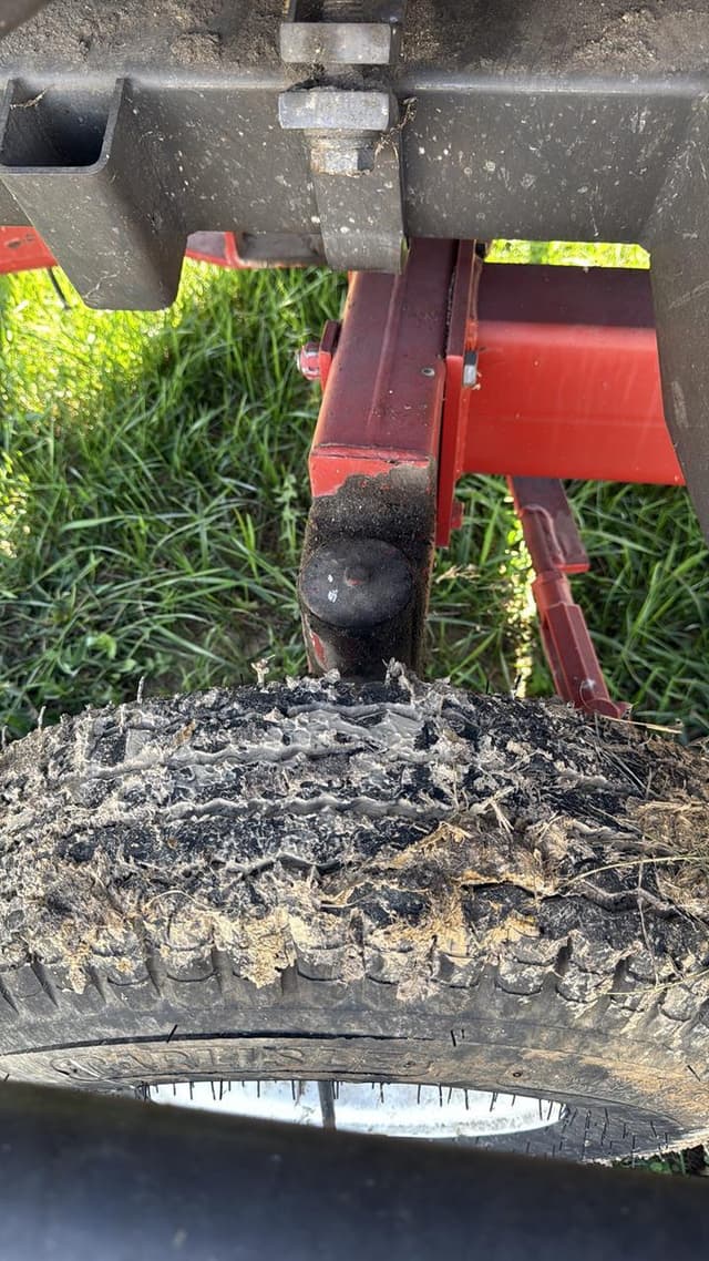 Image of Unverferth HT25 equipment image 4