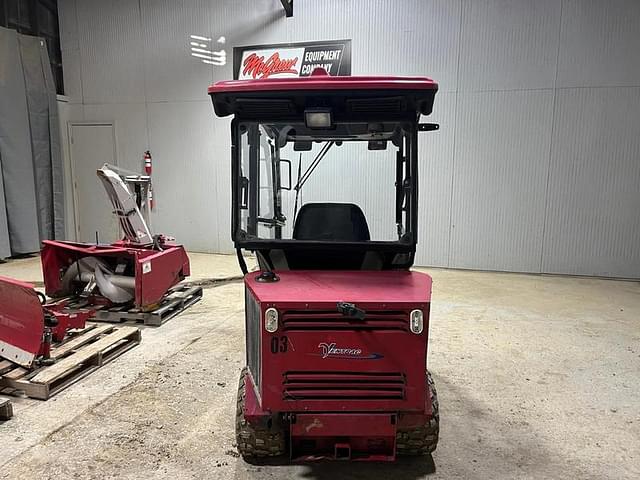 Image of Ventrac 3200 equipment image 3
