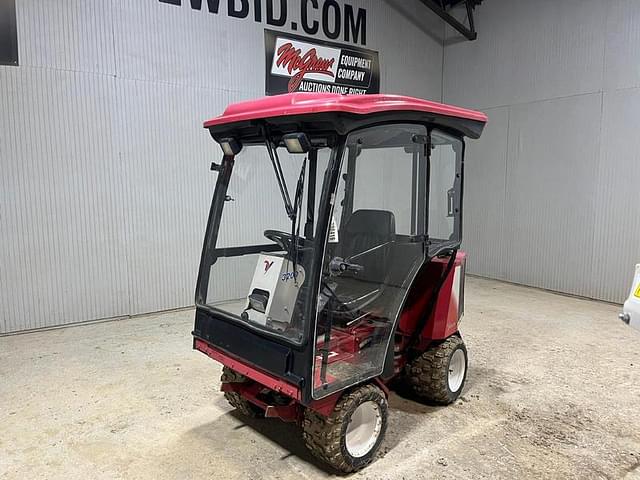 Image of Ventrac 3200 equipment image 1