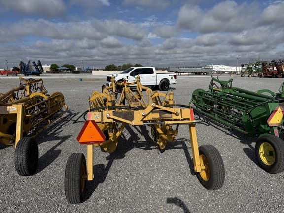 Image of Vermeer R2300 equipment image 3