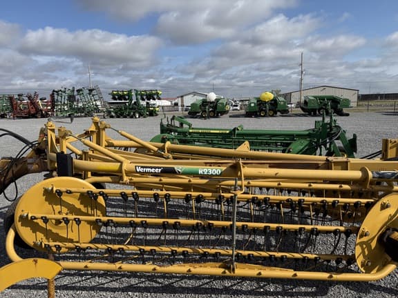 Image of Vermeer R2300 Primary image