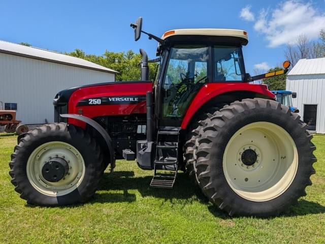Image of Versatile 250 equipment image 3