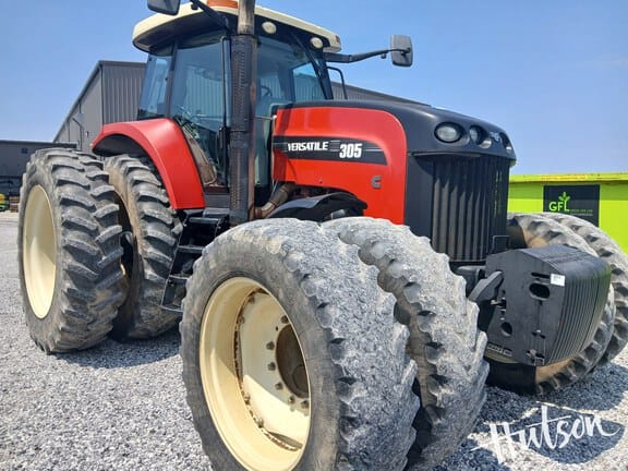 2012 Versatile 305 Equipment Image0