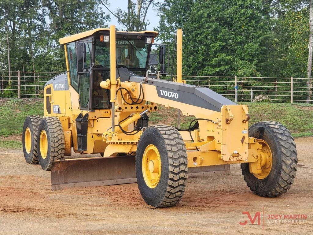 Main image Volvo G930B