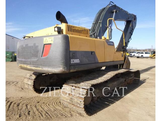 Image of Volvo EC300DL equipment image 2