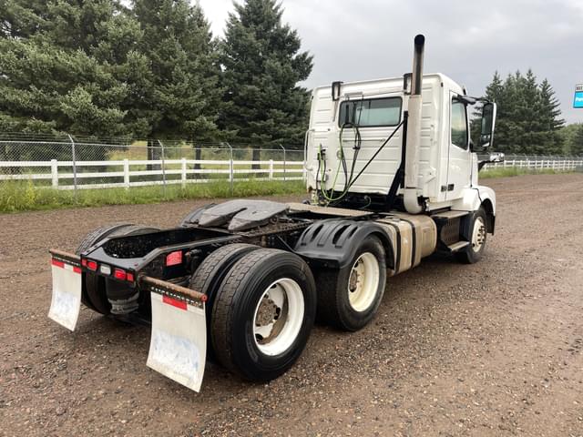 Image of Volvo D13 equipment image 2