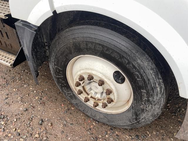 Image of Volvo D13 equipment image 4
