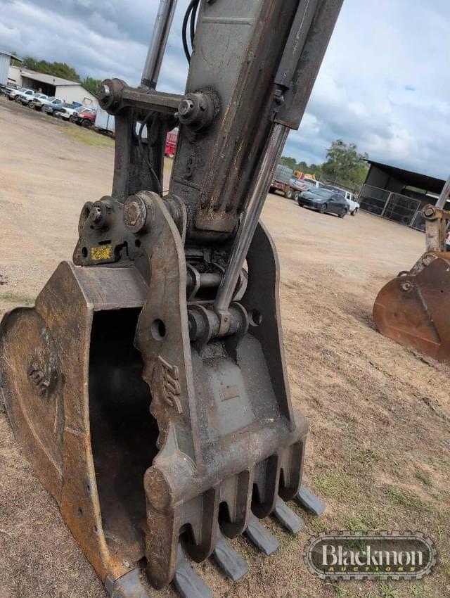 Image of Volvo EC220DL equipment image 2