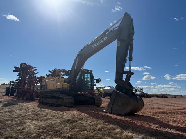 Image of Volvo EC250DL equipment image 4