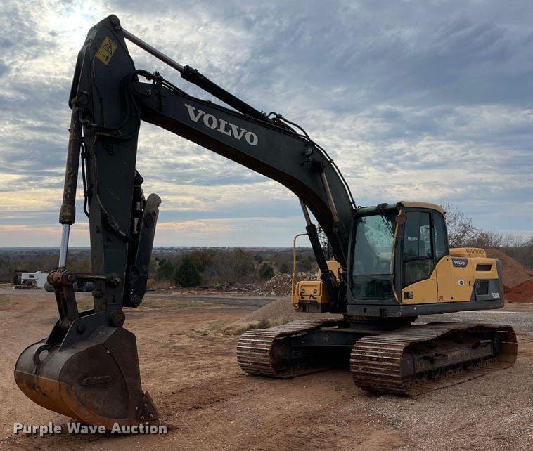 Main image Volvo EC220DL
