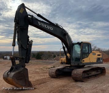 Main image Volvo EC220DL