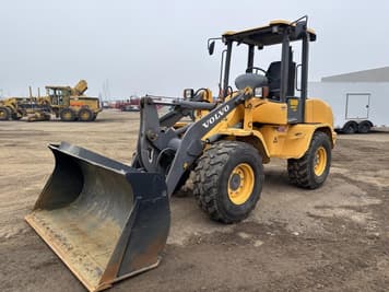 Main image Volvo L30B