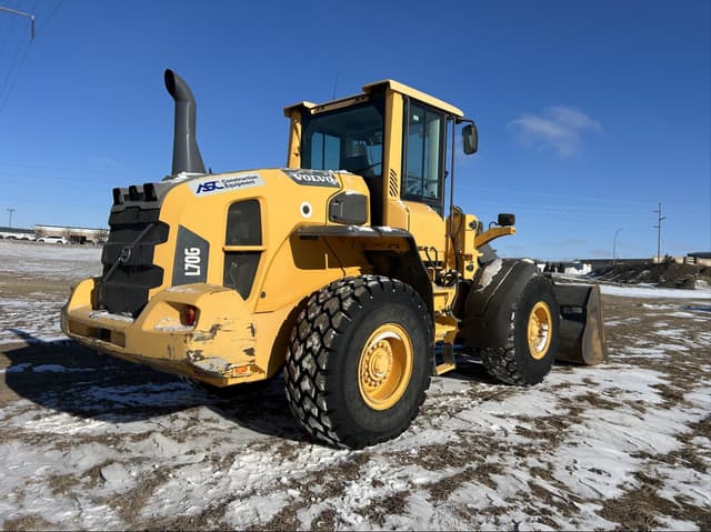 Image of Volvo L70G equipment image 4