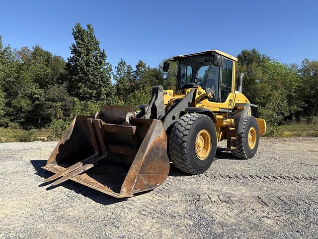 Image of Volvo L70G equipment image 4