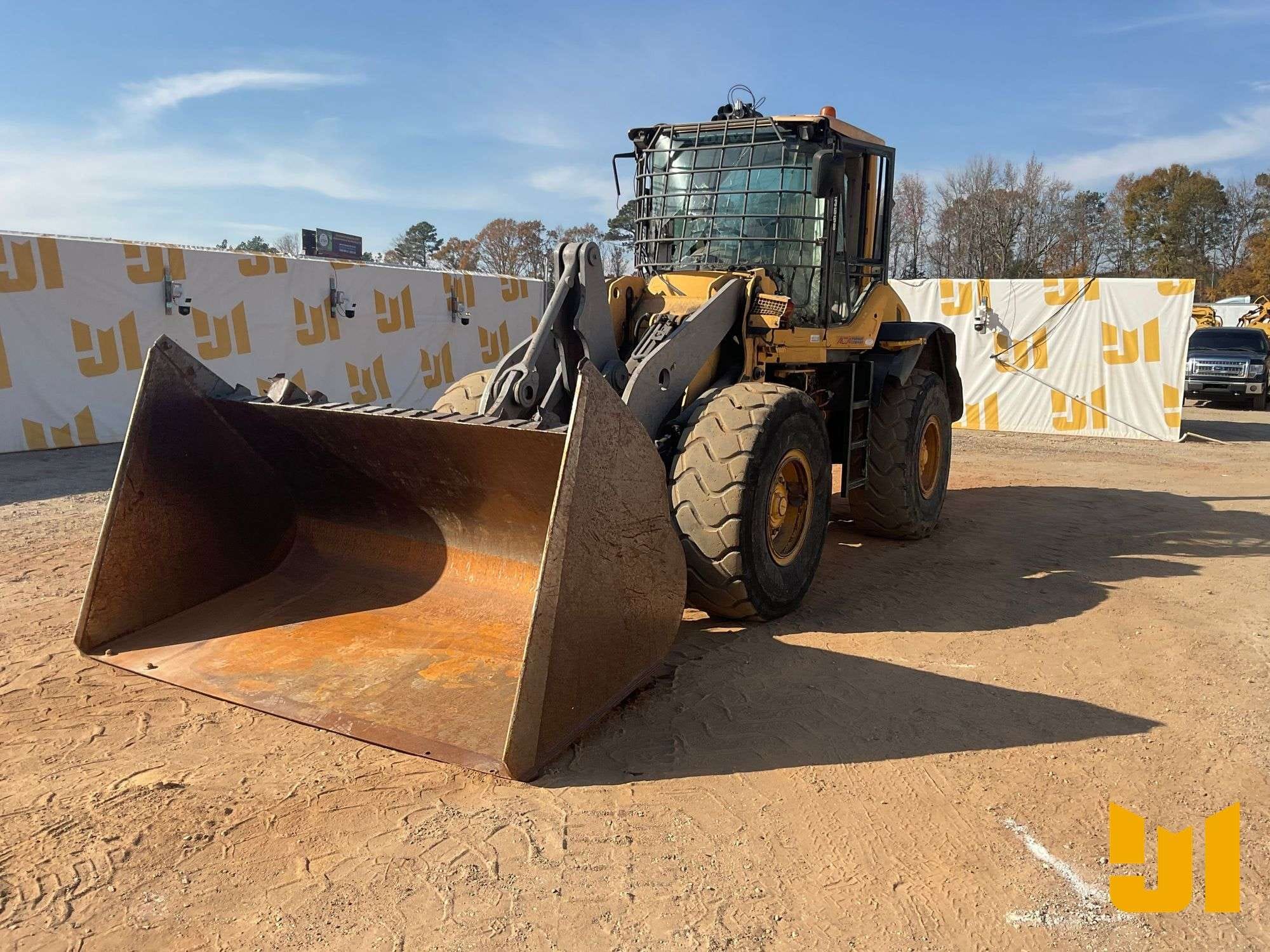 2012 Volvo L70G Equipment Image0