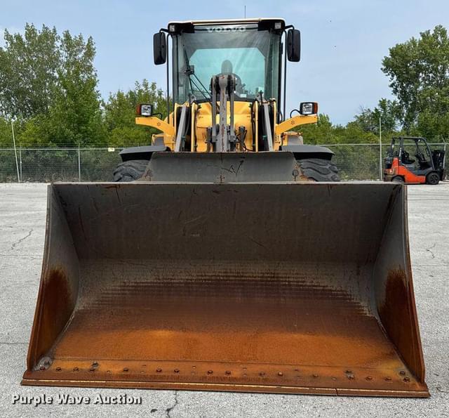 Image of Volvo L90F equipment image 1